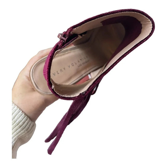 NWOT Very Volatile Women's Edgy Fringe Wine Peep-Toe Booties Size 9 (Fits 8.5) - Picture 7 of 9